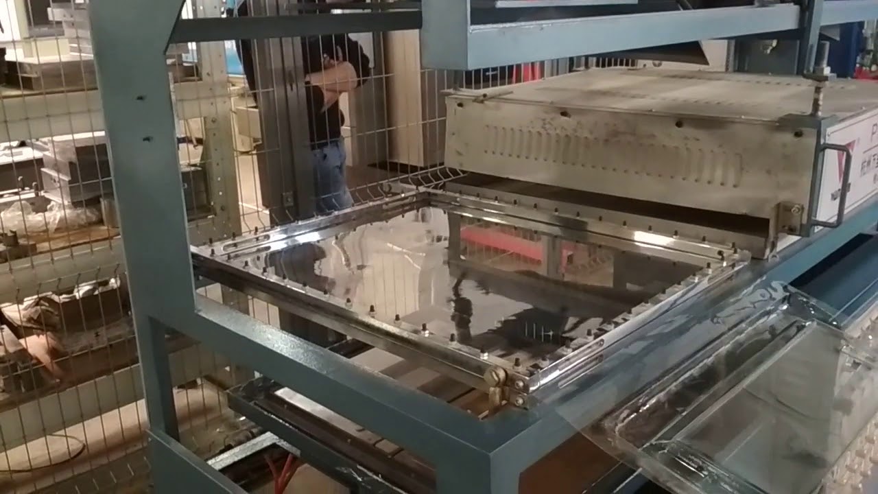 Факуумоформовочная машина РХ -7060А