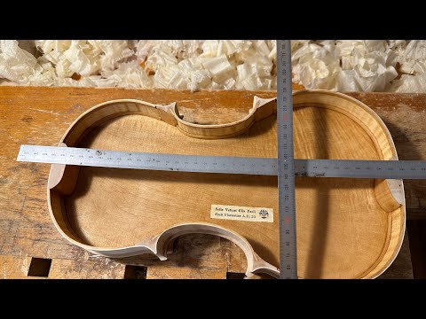 Live 🎻🎥 where do we glue the label?! ✨