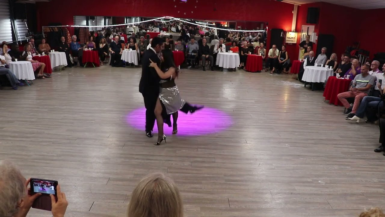 Milonga Le Bandoneon 4 11 23 Demo  Maestros  FLORENCIA LABIANO & HERNAN RODRIGUEZ , Tango.