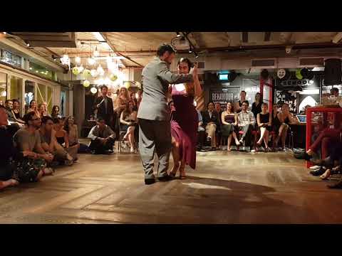 Corina Herrera LEADING Pablo Alvarez @ Milonga 3D, London 2019 3/4