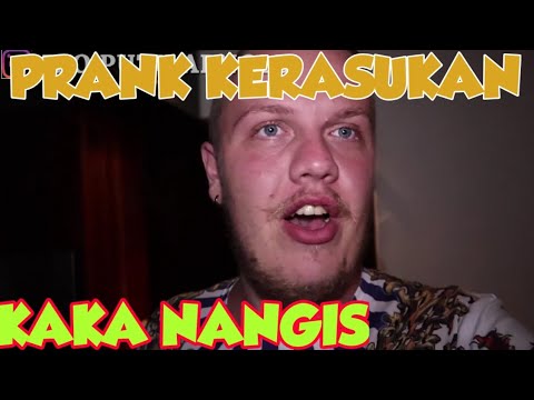 prank-jadi-hantu-di-depan-keluarga-semuanya-kaget