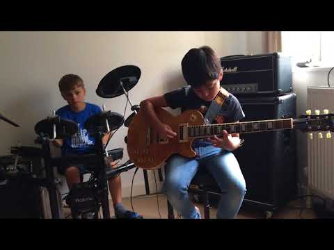 Sweet Child O' Mine - Guns n Roses (Cover)  - 9 Year old Drummer and Guitarist