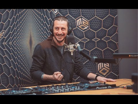 Luca Bizzarri parla delle notti in discoteca e della sua dance hit