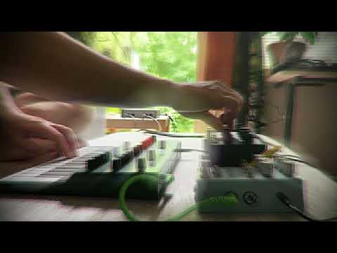 Dark Ambient Session (MicroFreak, METSÄÄN Dirty Echo Drone Blender #1, Chase Bliss Blooper&Mood Mk2)