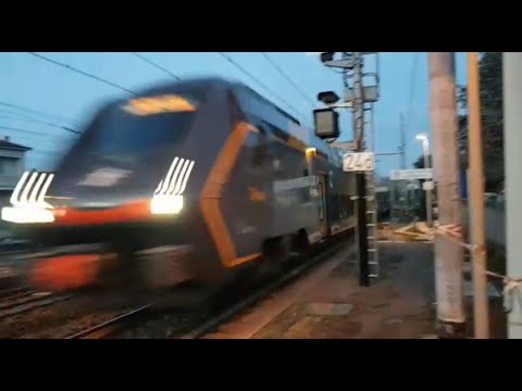 MINI COMPILATION DI FANTASTICI TRANSITI DI TRENI! Transiti veloci e non a Broni!