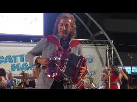 ORCHESTRA GRANDE EVENTO - OSPITE MASSIMO BUDRIESI - BRANI CON LA SUA FISARMONICA