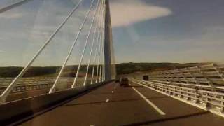 preview picture of video 'Millau road bridge'
