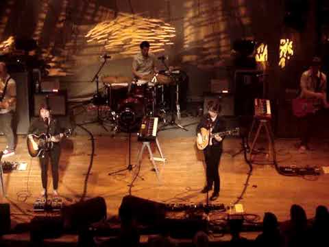 21/22 Tegan and Sara - Living Room @ Town Hall, NYC, 10/30/2009