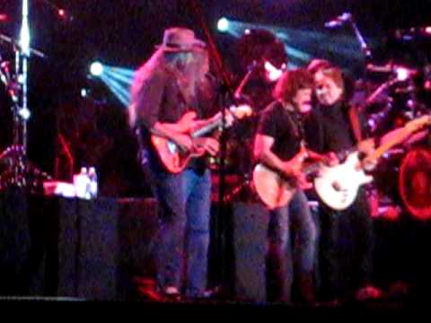 Clip of Saxophonist Mark Russo on Doobie Brothers Tour 2009