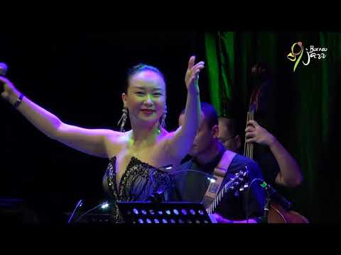 JULIAN CHAN JAZZ ORCHESTRA feat. JASMINE CHEN - Wo Yao Ni De Ai