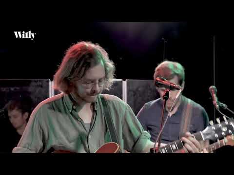 WILLY // The Radar Station - I Moan (live)