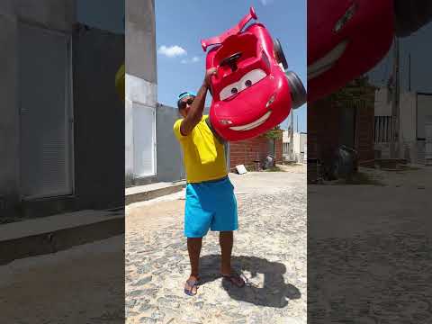 O carro cresceu #funny #comedy #shortsvideo #memes