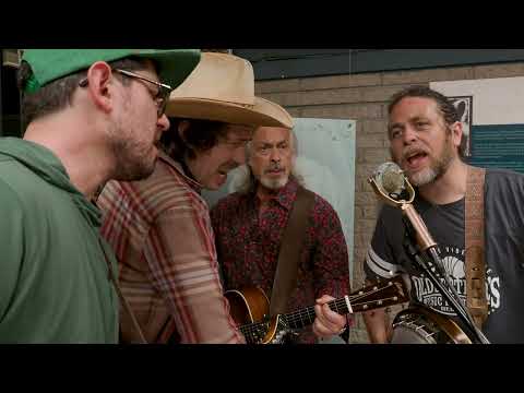 The Brothers Comatose x Jim Lauderdale - "Dead Flowers" (by The Rolling Stones)