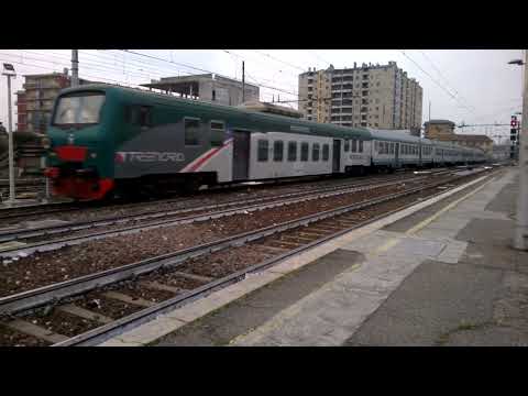 E464 242+4 MDVC e pilota piano ribassato - Milano Greco - 18/3/2022