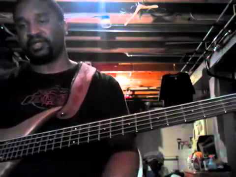Fred Hammond Bass Lesson: Awesome God