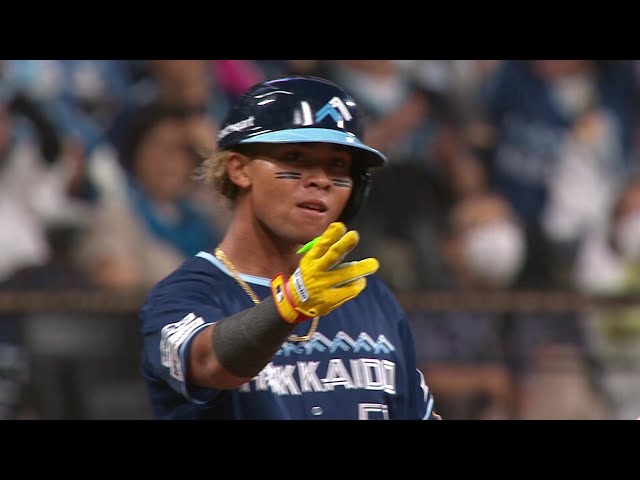 【5回裏】勝ち越し成功!! ファイターズ・水谷瞬 センターへタイムリーヒットを放つ!! 2025年7月30日 北海道日本ハムファイターズ 対 福岡ソフトバンクホークス