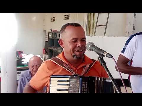 Forró na lagoa dos umbus Barrocas -ba EVANILDO do acordeon e Bize