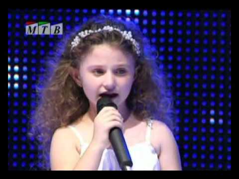 13 Ekaterina Cvetkovska MOJ PRINCU Tra la la 2011