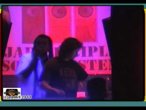 DUBCREATOR ft lyrical benji - inna dubwise style \ dubwarriors pt4 @ midnight 17 juli 2011