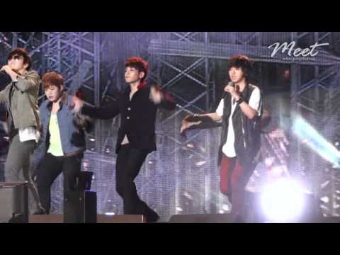 [Meet] 110826 Daegu IAAF World Championship - Superman _Heechul Focus