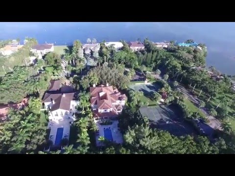 The Jills present 29 Tahiti Beach Island