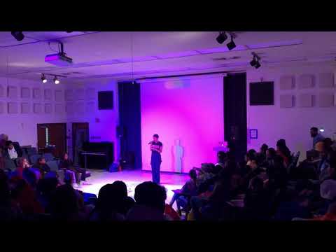 Jamila Woods live at Kenwood singing Blk Girl Soldier