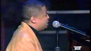Smokie Norful  - I Need You Now