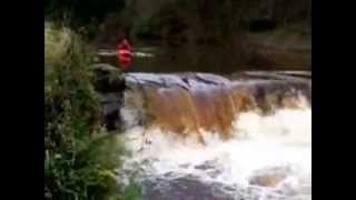 preview picture of video 'Kayaking River Esk'