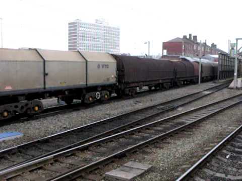 66124 6V75 Steel Train - Crewe.avi