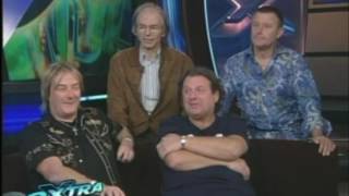 2006-09-19 Asia featured on Extra!