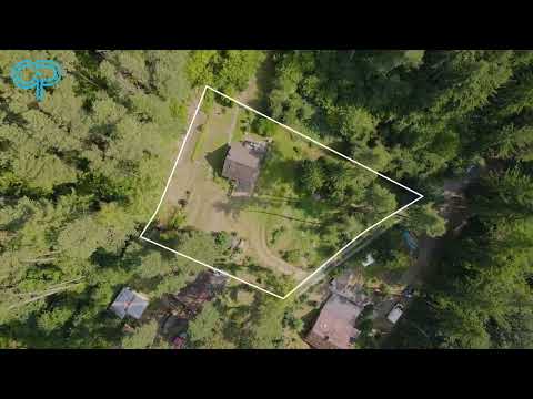 Prodej krásné chaty s velkou zahradou v obci Hrusice.