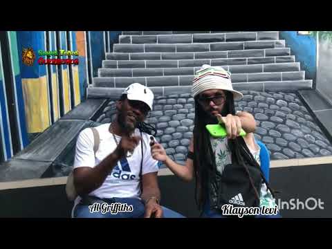 Al GRIFFITHS (The Gladiators) Representando