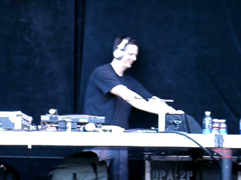 Dj Esp Woody McBride demf 2010 clip 6