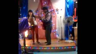 Download lagu Gaun merah jambu mp3 Download lagu Gaun merah jambu mp3