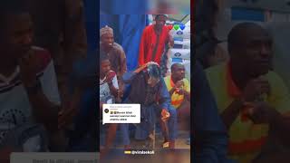 Download lagu Seorang Pria asal Nigeria, Mampu Mengeluarkan Air dari Mulutnya Bagai Mata Air Unlimited mp3