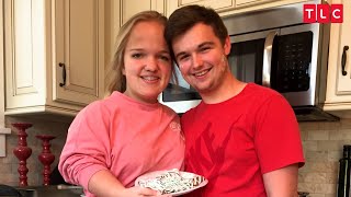 Meet Elizabeth Johnston&#39;s Friend James... Could They Be More Than Just Friends Some Day?