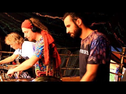 Anoebis X Cesar Mimesis (Cesanoebimesis) no Yanomami Festival 2019/2020 🎧 Suntrip Records