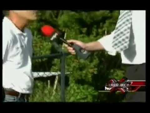 Reportero le dice cabra a la Esposa del dueño