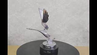 Čáp bílý – Flying Stork Mascot, bronzová soška ve stylu Lalique, luxusní umělecká dekorace