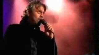 Andrea Bocelli with his Fiancee Les Feuilles Mortes&#39; Autumn Leaves