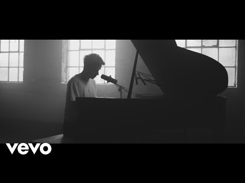 Oli Fox Cruel Piano Acoustic ��� Reactioncam