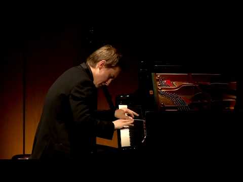 Portrait du pianiste Dmitry Masleev