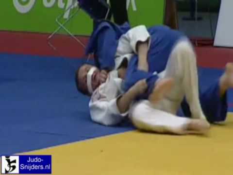 Judo 2009 Hamburg: Brata (ROU) - Bataille (FRA) [-100kg].