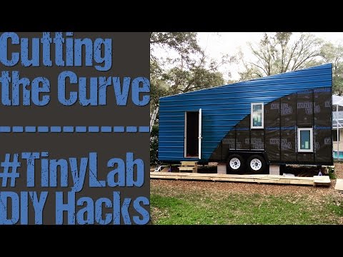 Tiny House Improvisation #237: Cutting the Blue Metal Siding
