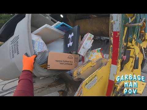 Garbage Collection ASMR | Rear-Loader Handling totters Trash | 4K ASMR