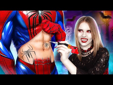 Superhéroes en el Estudio de Tatuajes de Vampiros || Mi Tatuaje Mágico Concede Deseos