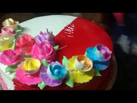 Stobeery vinila cake decorate by cake aart girish Pathak