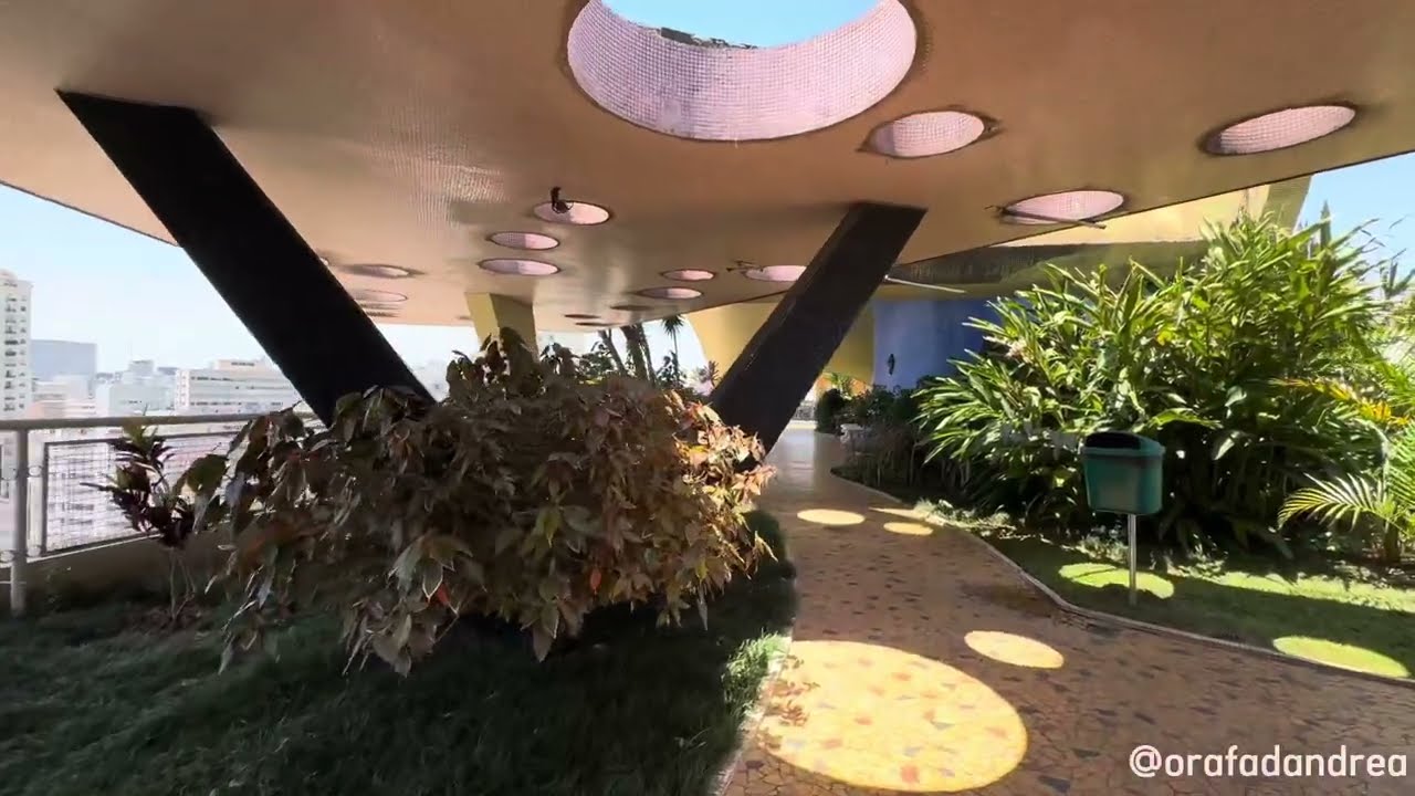 Explorando o icônico Edifício Bretagne em Higienópolis, São Paulo - João Artacho Jurado