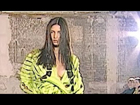 MAURIZIO GALANTE Fall 1999 2000 Paris - Fashion Channel