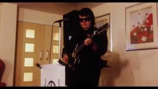 Danny Fisher As Roy Orbison - Memphis Tennessee